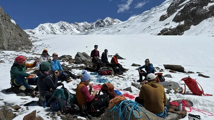 Gruppenbild im Schnee  | © DAV Allgäu-Immenstadt 
