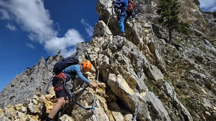 Klettersteig im Fels  | © DAV Allgäu Immenstadt 