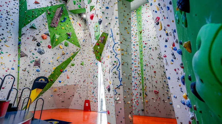 Kletterbereich Indoor | © Vinzent Weinbeer
